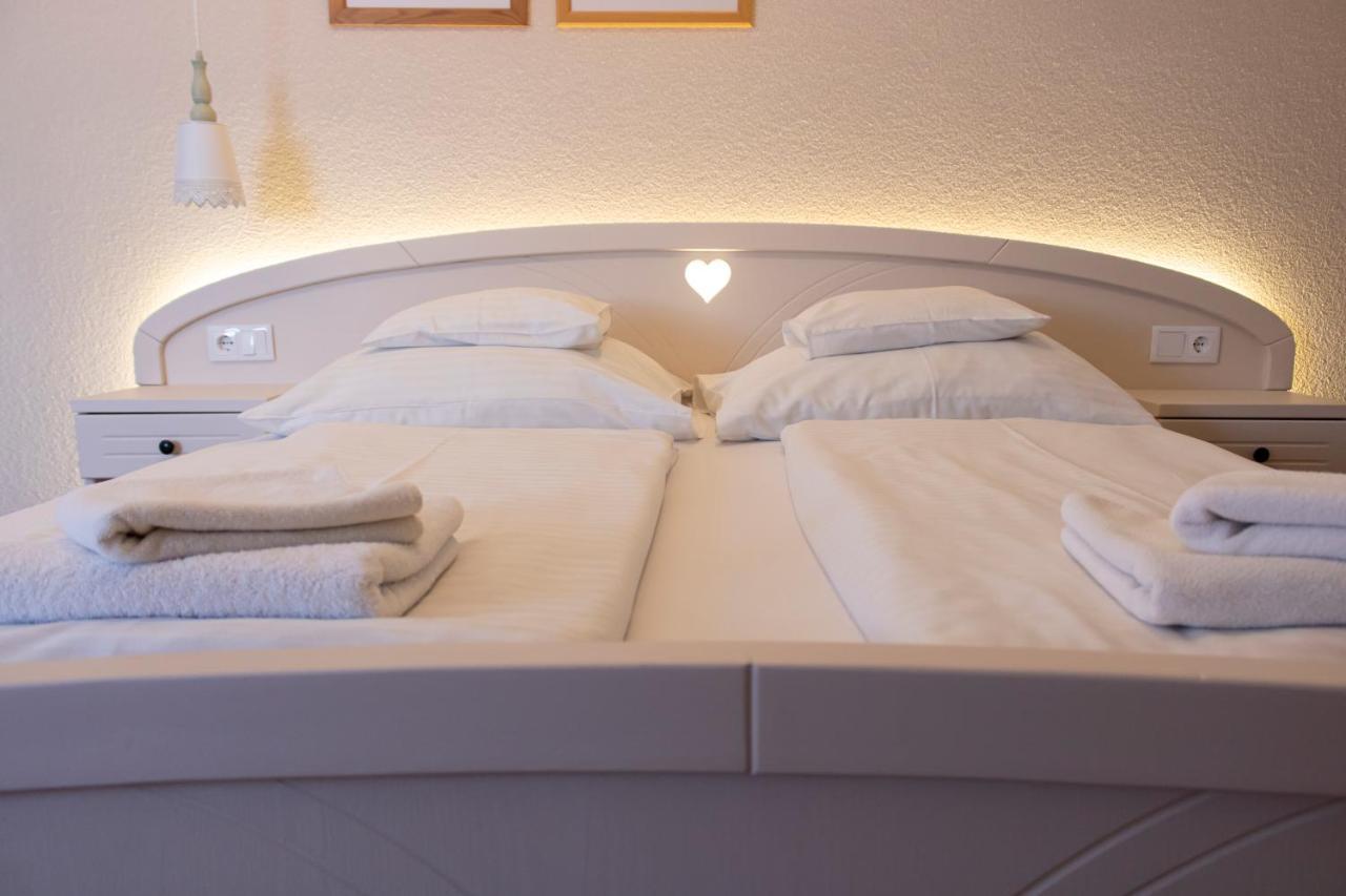 Tornacos Hotel - Hegykő Buitenkant foto