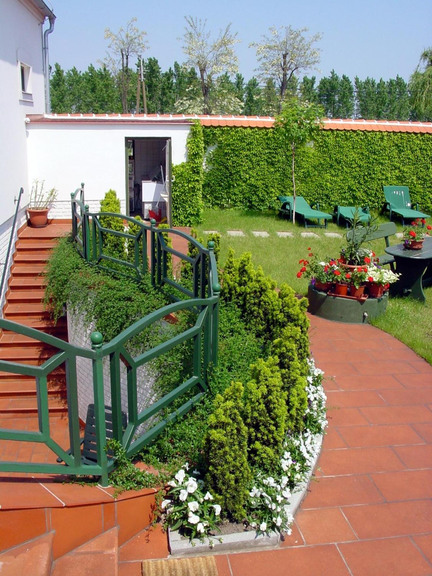 Tornacos Hotel - Hegykő Buitenkant foto